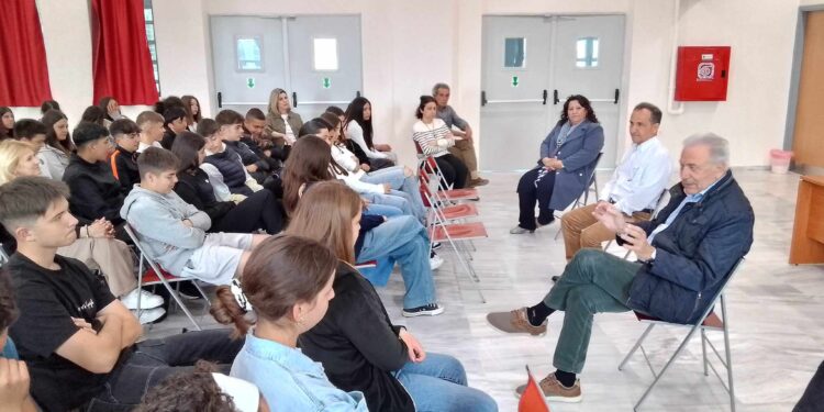 ΔΗΜΗΤΡΗΣ ΑΒΡΑΜΟΠΟΥΛΟΣ: Ένα μάθημα, μια προσέγγιση για την Ευρώπη μέσα από μια προσωπική ματιά