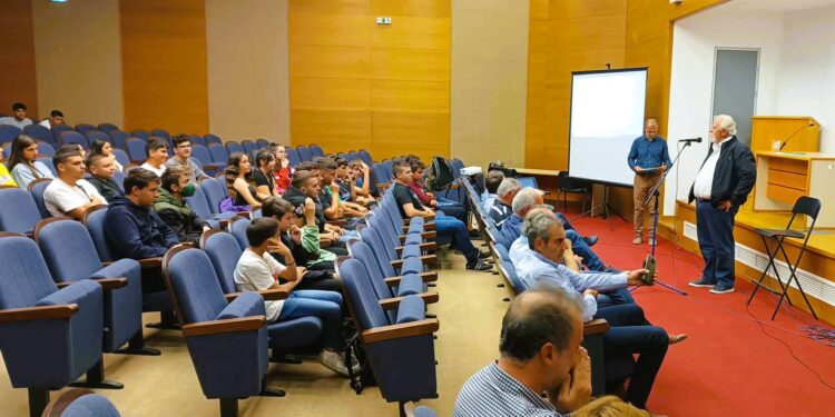 ΔΗΜΟΣ ΗΛΙΔΑΣ: Βράβευσε τους 17 μαθητές του 3ου Γυμνασίου Αμαλιάδας που η ταινία μικρού μήκους τους διακρίθηκε σε Διεθνές Φεστιβάλ Κινηματογράφου (φωτος)