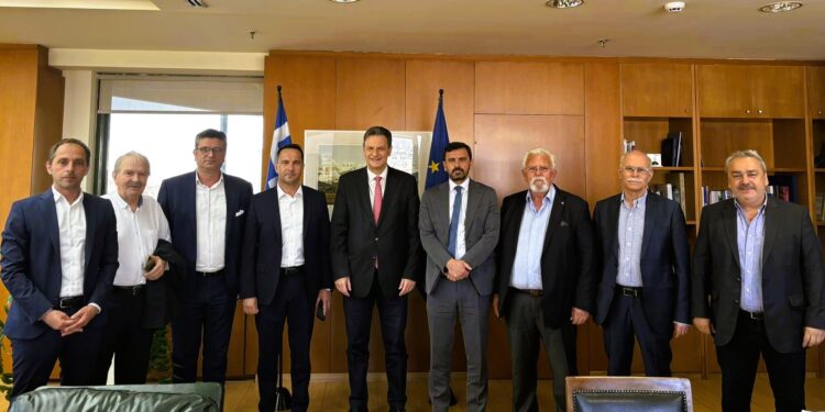 «Κρίσιμη συνάντηση ανάμεσα στους επτά δημάρχους της Ηλείας και τον Υπουργό Περιβάλλοντος και Ενέργειας Θεόδωρο Σκυλακάκη