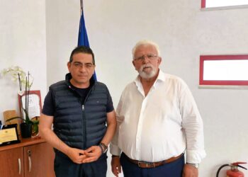 ΔΗΜΟΣ ΗΛΙΔΑΣ: Στα ζητήματα των περιοχών του Δήμου όπου διαμένουν πληθυσμοί Ρομά η συζήτηση ανάμεσα στο Βουλευτή Επικρατείας Γιώργο Σταμάτη και το Χρήστο Χριστοδουλόπουλο