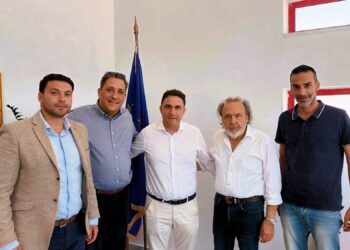ΔΗΜΟΣ ΗΛΙΔΑΣ: Ο γνωστός εργατολόγος και υποψήφιος ευρωβουλευτής του ΠΑΣΟΚ Κώστα Τσουκαλάς επισκέφθηκε το Δήμo