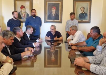 ΔΗΜΟΣ ΠΗΝΕΙΟΥ: Επίσκεψη κλιμακίου της Ν.Δ. με επικεφαλή τον Υφυπουργό Χ. Θεοχάρη