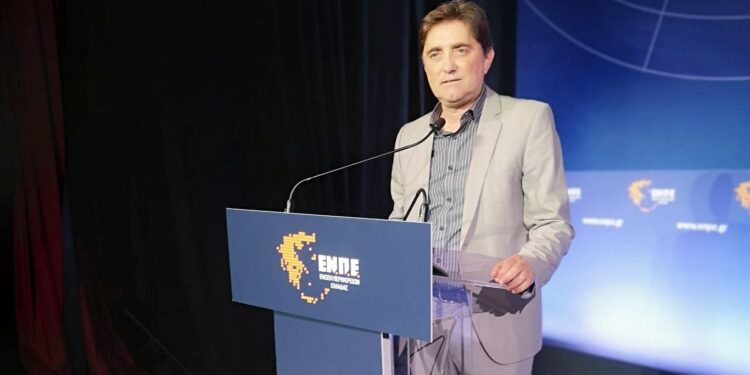 ΚΩΣΤΑΣ ΚΑΡΠΕΤΑΣ για το συνέδριο της ΕΝΠΕ: “Η Περιφέρεια Δυτικής Ελλάδας ερημώνει”