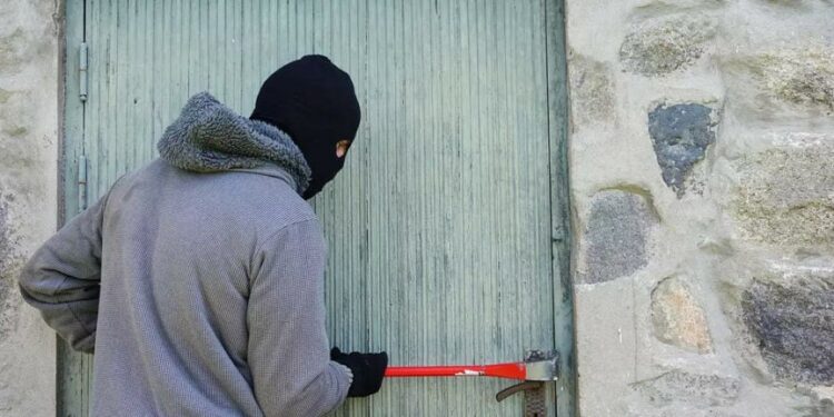 ΠΥΡΓΟΣ: Εξιχνιάσθηκαν τρεις κλοπές σε οικίες