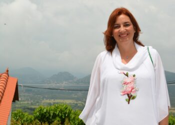 ΚΑΤΕΡΙΝΑ ΔΕΜΕΤΗ: “Το ΚΚΕ διεκδικεί, αγωνίζεται και προστατεύει τον απλό πολίτη”