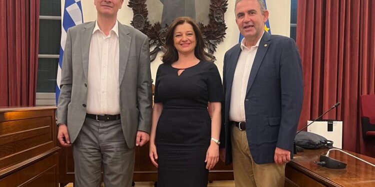 ΔΙΟΝΥΣΙΑ ΑΥΓΕΡΙΝΟΠΟΥΛΟΥ: “Σε πρώτη προτεραιότητα τα δάση της Ηλείας”