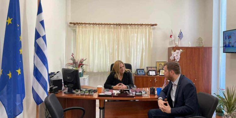 ΝΟΣΗΛΕΥΤΙΚΗ ΜΟΝΑΔΑ ΚΡΕΣΤΕΝΩΝ: Ευχαριστίες προς τον κ. Χρήστο Σούλη για την δωρεά καναπέδων