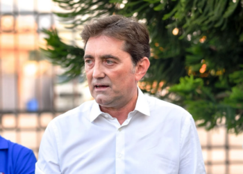 Ο Κ. Καρπέτας φέρνει προ ημερησίας στο Περιφερειακό τις φωτιές σε Αχαΐα και Ηλεία