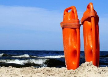 ΔΗΜΟΣ ΑΝΔΡΑΒΙΔΑΣ – ΚΥΛΛΗΝΗΣ: Πλήρης ναυαγοσωστική κάλυψη για τις παραλίες του Δήμου