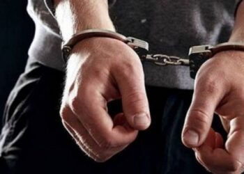 Συνελήφθησαν τρεις άνδρες που αναζητούνταν με εντάλματα σύλληψης για ληστεία, αρπαγή και βιασμό