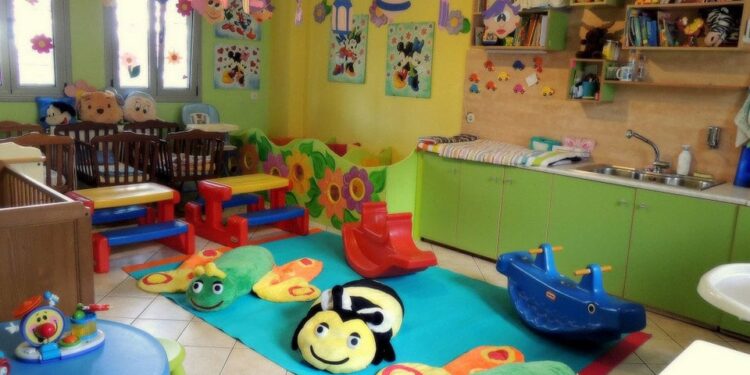 ΠΕΡΙΦΕΡΕΙΑ ΔΥΤΙΚΗΣ ΕΛΛΑΔΑΣ: Με 6,1 εκατ. ευρώ από το ΕΠ «Δυτική Ελλάδα 2021-2027» χρηματοδοτεί τη φιλοξενία και φύλαξη βρεφών, νηπίων, παιδιών και παιδιών με αναπηρία