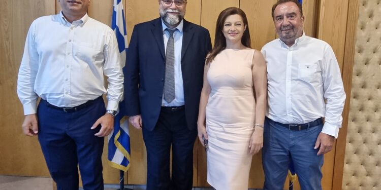 ΔΙΟΝΥΣΙΑ ΑΥΓΕΡΙΝΟΠΟΥΛΟΥ: Συνάντηση στο Υπουργείο Υποδομών και Μεταφορών για το Υδατοδρόμιο Κυλλήνης
