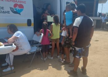 ΔΗΜΟΣ ΑΝΔΡΑΒΙΔΑΣ – ΚΥΛΛΗΝΗΣ: Παιδιατρική Κλινική εξέταση και εμβολιασμός σε παιδιά ΡΟΜΑ