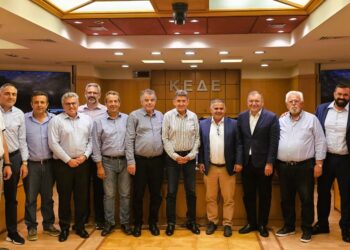 Στην πρώτη συνεδρίαση της Επιτροπής Θεσμών και Διαφάνειας της ΚΕΔΕ στη Αθήνα συμμετείχε με την ιδιότητα του μέλους της ο Χρήστος Χριστοδουλόπουλος