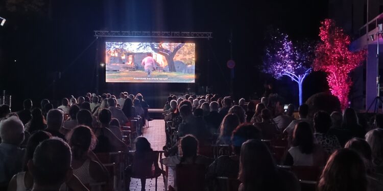 ΔΗΜΟΣ ΑΡΧΑΙΑΣ ΟΛΥΜΠΙΑΣ: Δημόσια προβολή του Eden στην Αρχαία Ολυμπία (φωτος)
