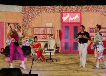 Το Σεσουάρ για Δολοφόνους στο Ανοικτό Θέατρο Καβασίλων “Χρήστος Μάλλιαρης”