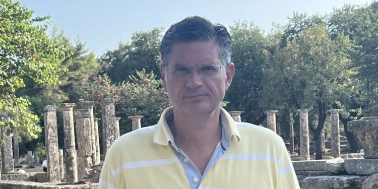 ΔΙΟΝΥΣΗΣ ΚΑΛΑΜΑΤΙΑΝΟΣ: “Ανάδειξη και όχι υποβάθμιση της Ολυμπιακής Γης”