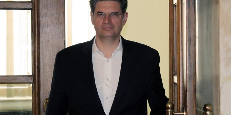 ΔΙΟΝΥΣΗΣ ΚΑΛΑΜΑΤΙΑΝΟΣ στη Βουλή για την πανώλη των αιγοπροβάτων: “Να αποζημιωθούν οι πληγέντες κτηνοτρόφοι”