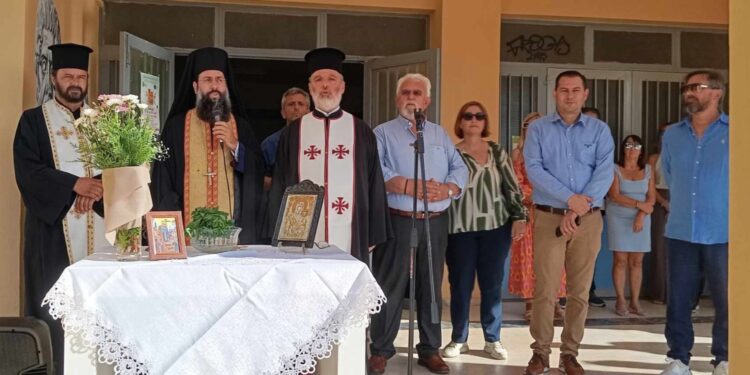 ΔΗΜΟΣ ΗΛΙΔΑΣ: Ο Δήμαρχος και τα μέλη της δημοτικής αρχής βρέθηκαν στο σύνολο των σχολείων του Δήμου για το πρώτο κουδούνι και τους αγιασμούς