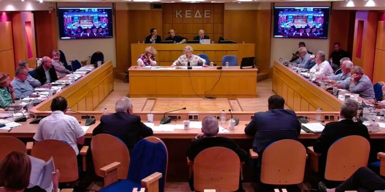 ΚΕΔΕ: Στο πλευρό του ΦοΔΣΑ Ηλείας ενάντια στο νομοσχέδιο για τη συγχώνευση σε έναν ενιαίο φορέα για τη Δυτική Ελλάδα