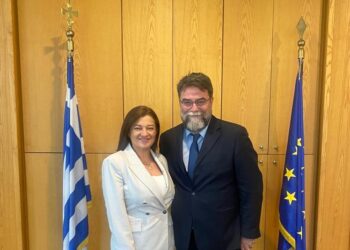 ΔΙΟΝΥΣΙΑ ΑΥΓΕΡΙΝΟΠΟΥΛΟΥ: Στο πρόγραμμα “Φορτίζω Παντού” οι δήμοι Ανδραβίδας-Κυλλήνης και Ανδρίτσαινας-Κρεστένων