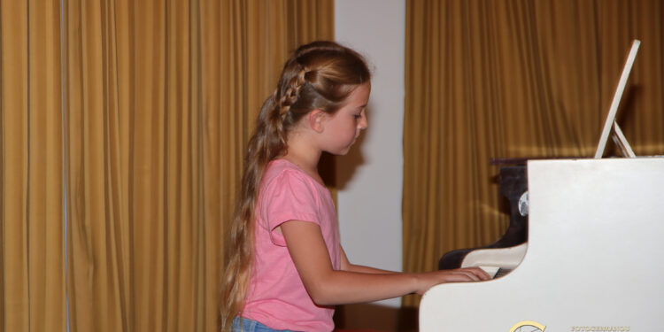 ΕΛΛΗΝΙΚΟ ΩΔΕΙΟ ΠΥΡΓΟΥ: Δυναμική παρουσία της σχολής πιάνου!