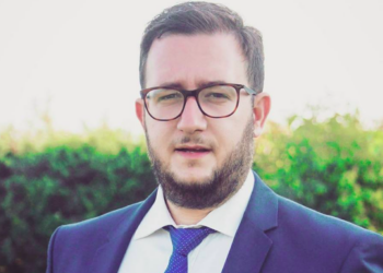 “Σοβαρότητα, αξιοπιστία και πολιτική αυτονομία”