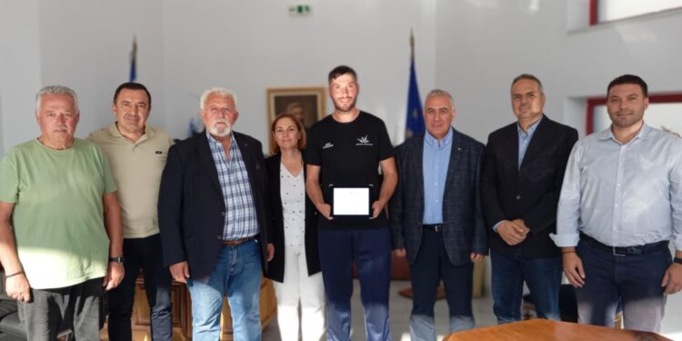 ΔΗΜΟΣ ΗΛΙΔΑΣ: Ο Δήμος “έσπασε τα τείχη” για τον υπερμαραθωνοδρόμο Άκη Προκόπη και τη μεγάλη επιτυχία του στα 142 χιλιόμετρα του “Δρόμου Αθανάτων