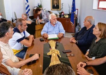 ΔΗΜΟΣ ΗΛΙΔΑΣ: Τον Δήμαρχο Ήλιδας Χρήστο Χριστοδουλόπουλο επισκέφθηκε ο πρώην πρόεδρος της Βουλής Νίκος Βούτσης