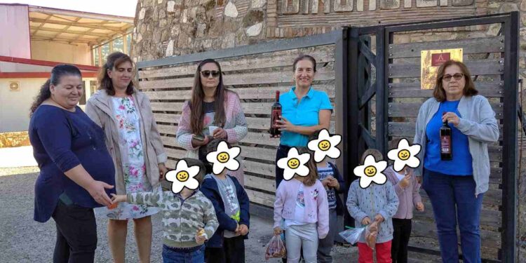 Βίωσαν τη διαδικασία παραγωγής κρασιού