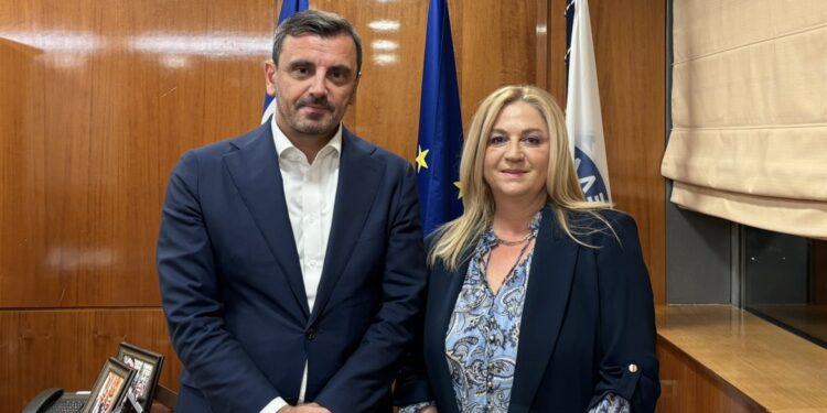 ΑΡΙΣΤΕΑ ΠΑΠΑΔΟΠΟΥΛΟΥ – ΑΝΑΠΛΗΡΩΤΡΙΑ ΔΙΟΙΚΗΤΡΙΑ ΤΟΥ Γ.Ν.ΗΛΕΙΑΣ: Συνάντηση με τον Υφυπουργό Προστασίας του Πολίτη κ.Ανδρέα Νικολακόπουλο