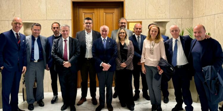 ΔΗΜΟΣ ΑΝΔΡΑΒΙΔΑΣ – ΚΥΛΛΗΝΗΣ: Συναντήσεις Γιάννη Λέντζα στην Ιταλία