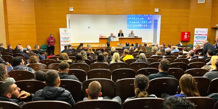 ΔΗΜΟΣ ΗΛΙΔΑΣ: Παρουσία του Δημάρχου  η εκδήλωση της Δευτεροβάθμιας Εκπαίδευσης Ηλείας και η απονομή Βεβαιώσεων Κατάρτισης σε απόφοιτους μαθητείας των ΕΠΑΛ