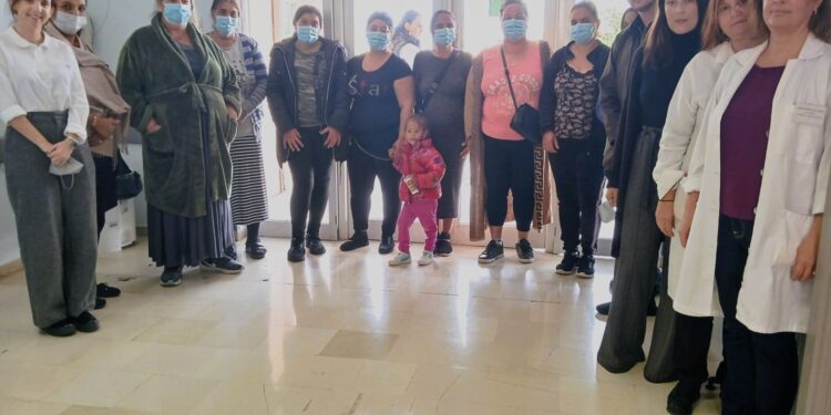 ΔΗΜΟΣ ΗΛΙΔΑΣ: Περισσότερες από 60 γυναίκες Ρομά προχώρησαν σε γυναικολογικές εξετάσεις μέσω οργανωμένης δράσης των κοινωνικών υπηρεσιών Δήμου