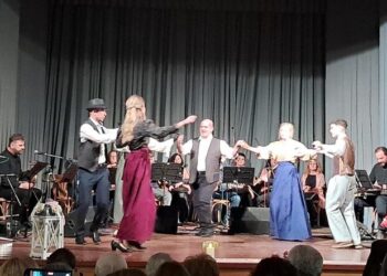 Πολιτιστικού Συλλόγος Τραπεζικών Υπαλλήλων Νομού Ηλείας: Με επιτυχία η μουσικοχορευτική παράσταση – αφιέρωμα στη Σμύρνη και την Πόλη