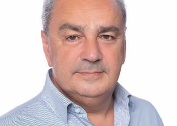 ΑΛΕΞΗΣ ΚΑΣΤΡΙΝΟΣ: “Δεν γυρίζουμε την πλάτη στην έμφυλη βία”