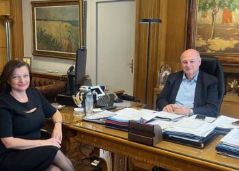 ΔΙΟΝΥΣΙΑ ΑΥΓΕΡΙΝΟΠΟΥΛΟΥ: Θετικά εξετάζεται το αίτημα για παράταση της προθεσμίας παράδοσης σταφίδας