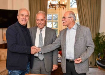 ΚΩΝΣΤΑΝΤΙΝΟΣ ΛΕΒΕΝΤΗΣ: Εποικοδομητική συνάντηση στο Λάτσειο Δημοτικό Μέγαρο με τον Δήμαρχο Στάθη Καννή