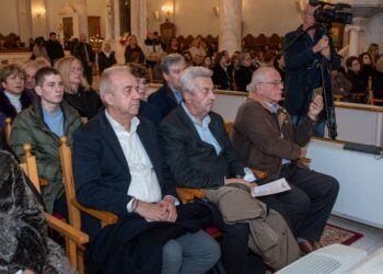 Σε ρυθμό Χριστουγέννων το Επιμελητήριο Ηλείας