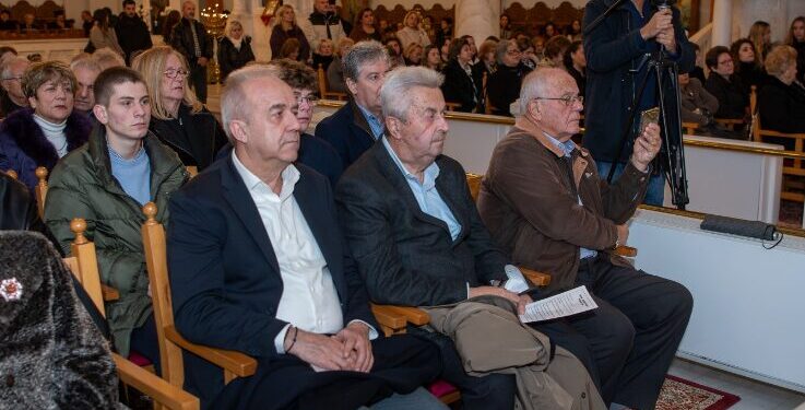 Σε ρυθμό Χριστουγέννων το Επιμελητήριο Ηλείας