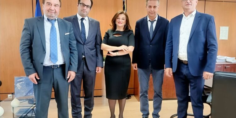ΔΙΟΝΥΣΙΑ ΑΥΓΕΡΙΝΟΠΟΥΛΟΥ: Χρηματοδότηση έργων συντήρησης στο Γυμνάσιο Λεχαινών