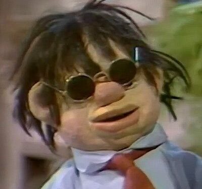 Ο Πίκος Απίκος σχολιάζει στο skalistiri.news: Λειψανδρία στη “ΦΩΝΗ ΛΟΓΙΚΗΣ”