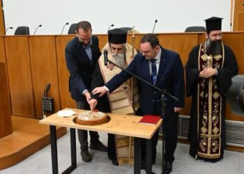 ΠΕΡΙΦΕΡΕΙΑΚΗ ΕΝΟΤΗΤΑ ΗΛΕΙΑΣ: Ευχές για υγεία, προκοπή και ανάπτυξη στην κοπή της πίτας (φωτος)