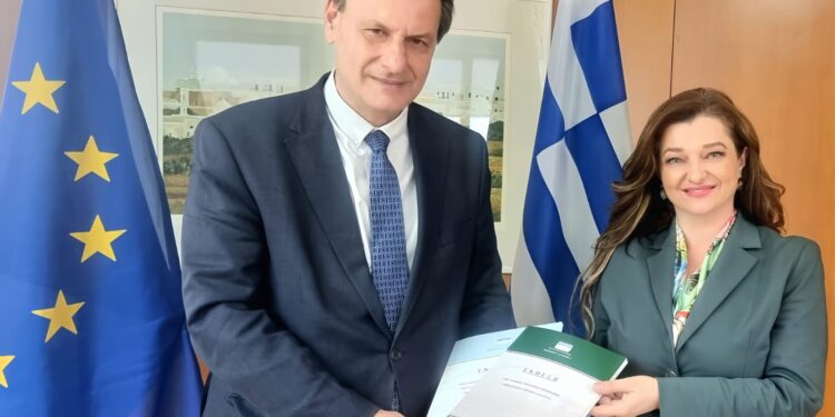 ΔΙΟΝΥΣΙΑ ΑΥΓΕΡΙΝΟΠΟΥΛΟΥ: Συνάντηση με τον Υπουργό Περιβάλλοντος και Ενέργειας, κ. Θ. Σκυλακάκη
