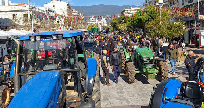Στα μπλόκα του αγώνα οι βιοπαλαιστές αγρότες – κτηνοτρόφοι