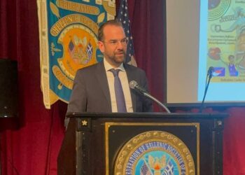 Ο Νεκτάριος Φαρμάκης για τον Κωστή Παλαμά και τη «Γη της Φλόγας» στην εκδήλωση του Συλλόγου  Πατρινών Νέας Υόρκης (Βίντεο)