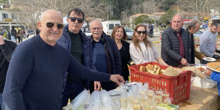 ΔΗΜΟΣ ΠΥΡΓΟΥ: Πλήθος κόσμου στο Κατάκολο για τα Κούλουμα