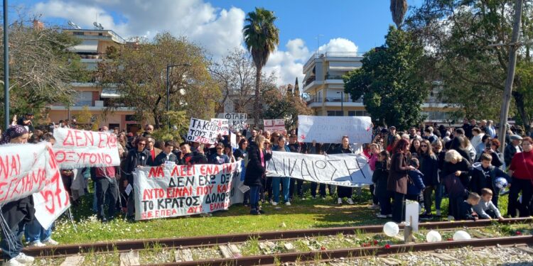 ΑΜΑΛΙΑΔΑ: Χιλιάδες πολίτες ζήτησαν δικαιοσύνη για τα Τέμπη