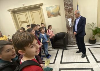 Έψαλλαν τα κάλαντα του Λαζάρου στον Δήμαρχο Πύργου