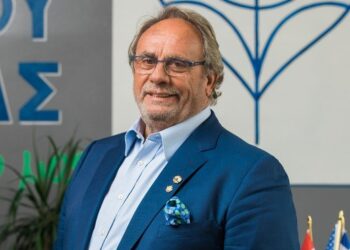 Ανδρέας Παπαδάκος: “Με το Δήμαρχο, όχι μόνο δεν συνεργαζόμαστε, αλλά ούτε ενημερώνομαι”